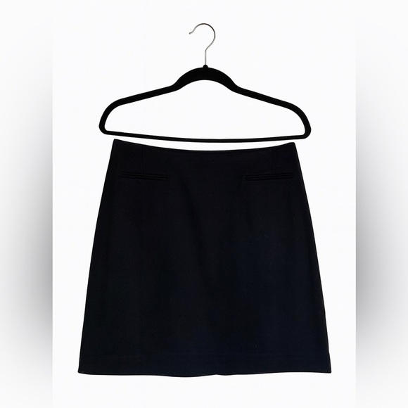 Talbot's Women's Sz 12 Black Cotton/Spandex Stretch-Waist Back Zip Pencil Skirt. - Picture 1 of 2